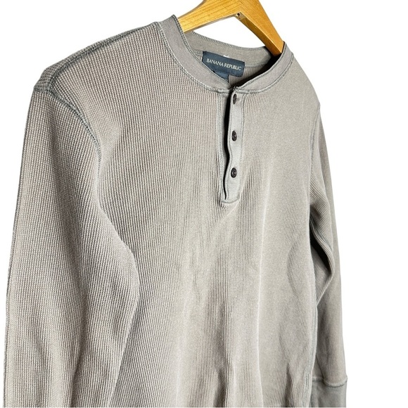 Banana Republic Tan Henley Shirt Long Sleeve Men's Size Small - Picture 4 of 5